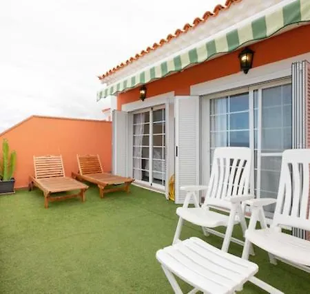 Sara En El Veril Del Duque - Sara Vacation アデヘ